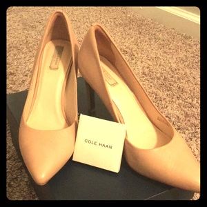 Cole Haan Eliza Nude Leather Pump / 85MM size 8